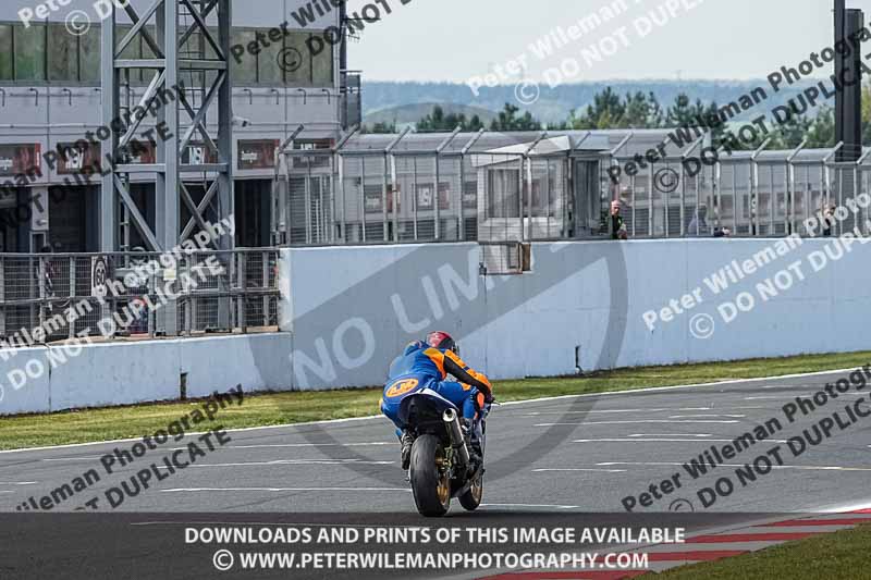 donington no limits trackday;donington park photographs;donington trackday photographs;no limits trackdays;peter wileman photography;trackday digital images;trackday photos